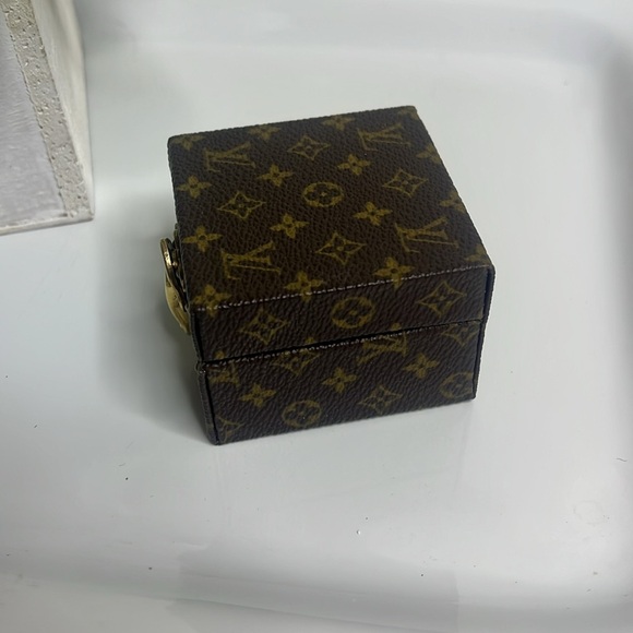 LOUIS VUITTON MINI MONOGRAM TRUNK - Picture 3 of 11